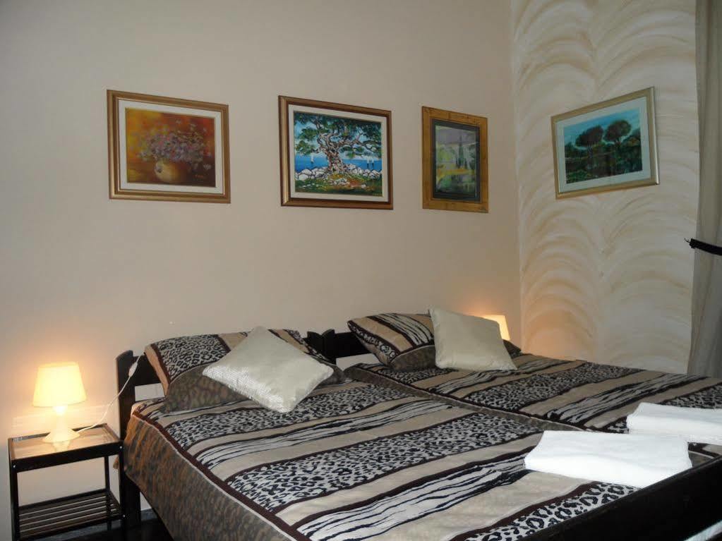 Hostel Morcic Ri Риека Экстерьер фото